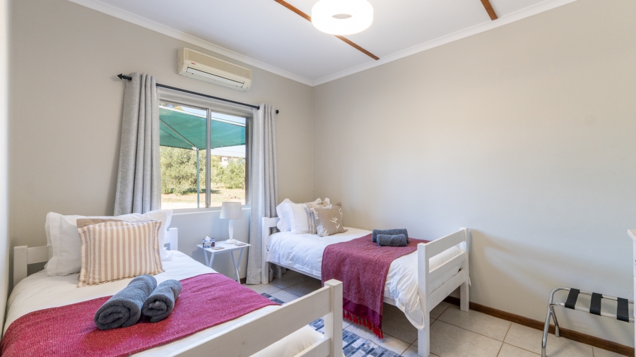 6 Bedroom Property for Sale in Robertson Western Cape